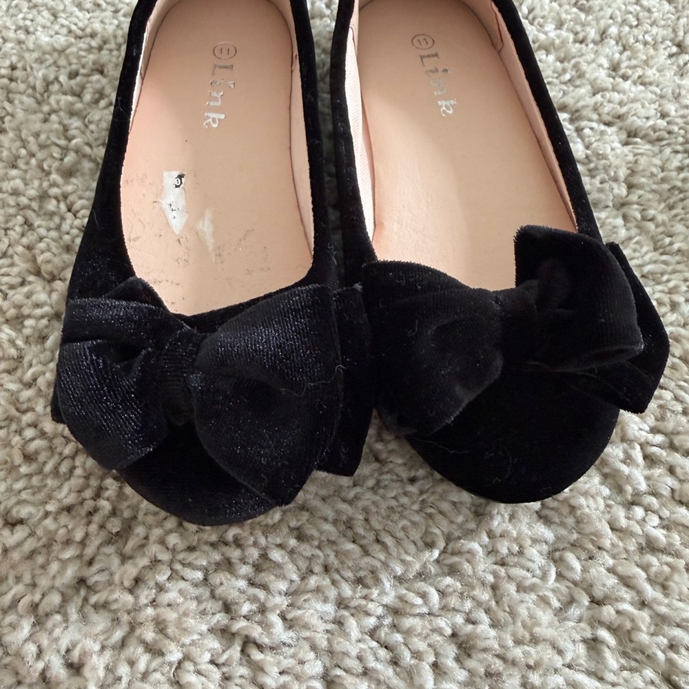 Link Black Kids Dress Shoes with Bow